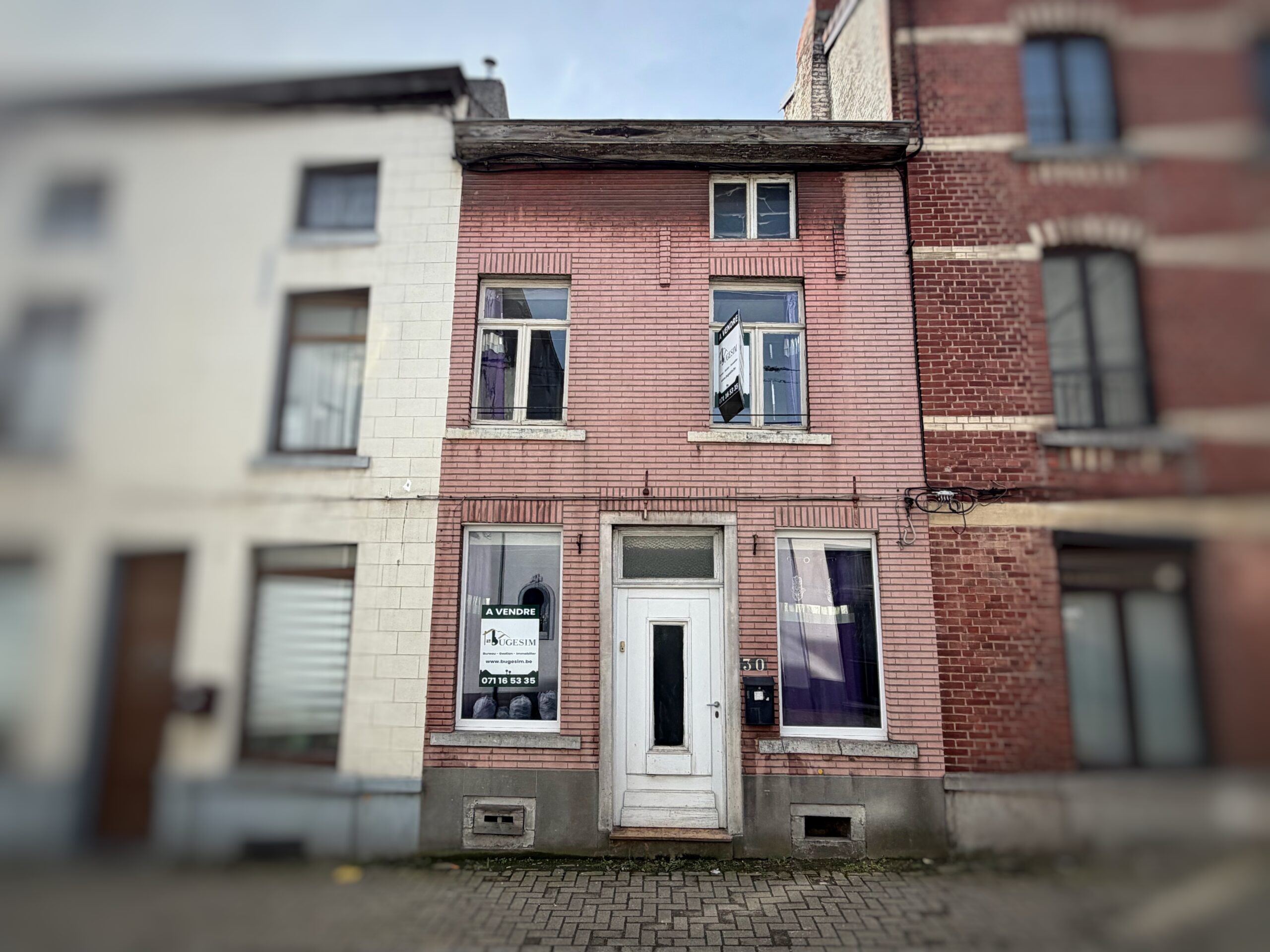 Maison 1 chambre idéalement située au centre de Gosselies !