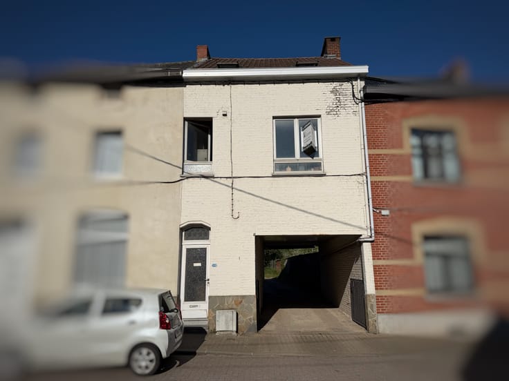 Bel étage à rafraîchir avec garage !