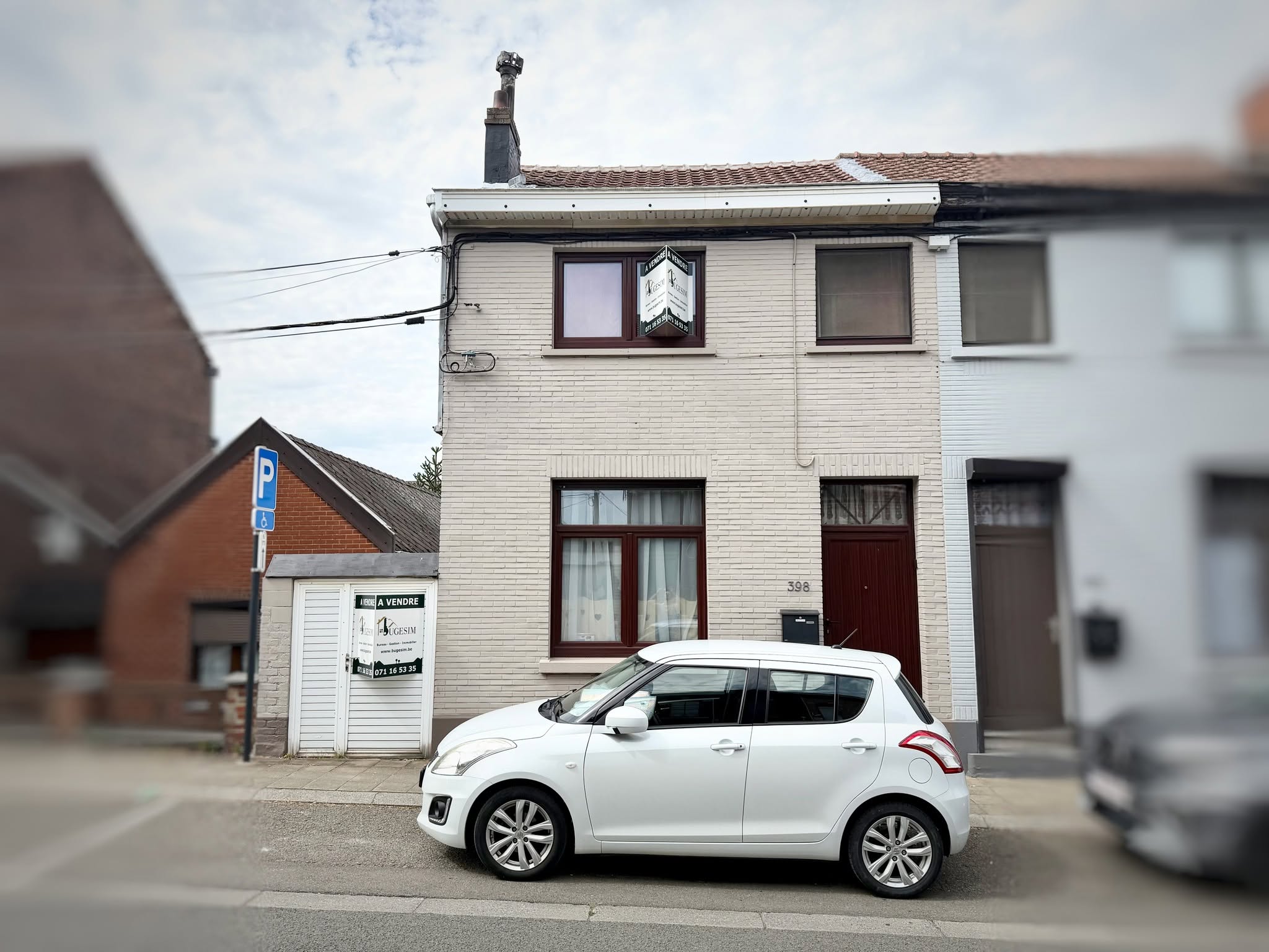 Bonne maison 2 chambres avec jardin et passage latéral !